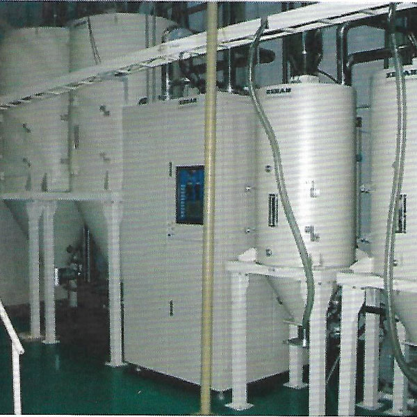 光學級PC片材料擠出生產線原料除濕干燥及原料多方向輸送系統